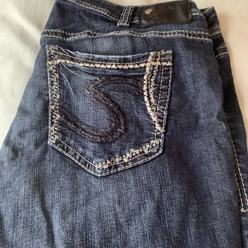 Silver size 18 Capri